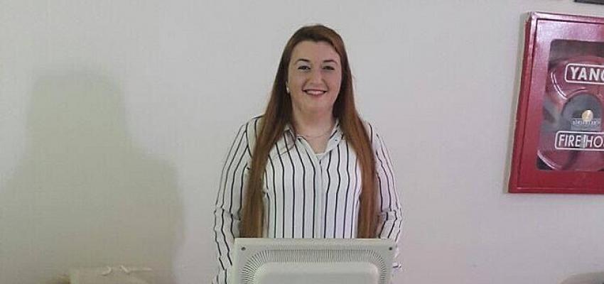 Ege Üniversitesi İletişim Fakültesi Halkla İlişkiler ve Tanıtım Bölümü öğrenciler