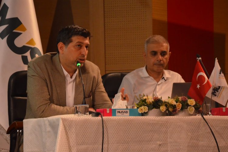 MÜSİAD İzmir Şubesi, “Dost Meclisi” toplantısında “Finansal Piyasalar ve Halka