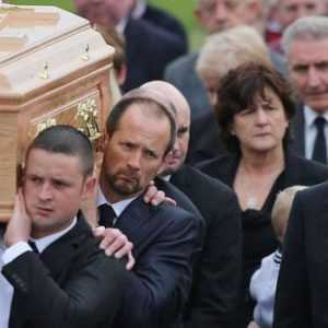 Hollywood yıldızı Jim Carrey, aşırı toz uyuşturucu aldığı için kendini