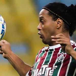Eto’o transferi sonrası tüm dikkatleri üzerine çeken Antalyaspor, bonservisi elinde