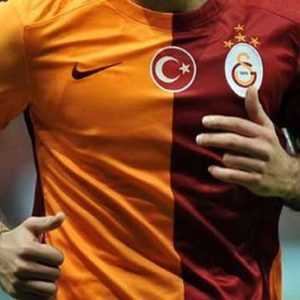 Galatasaray göğüs reklamı için Dumankaya İnşaat ile 3 yıllık anlaşmaya