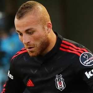 West Ham United Menajeri Slaven Bilic, sezon başında Beşiktaş’tan Gökhan