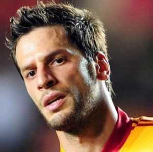 Sarı-kırmızılılar bu sezon başarılı bir performans sergileyen Hakan Balta’nın sözleşmesini