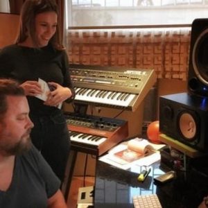 Serenay Sarıkaya stüdyoya girdi