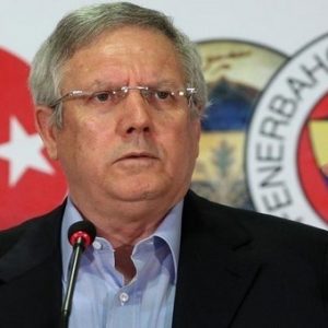 TSYD'yi ziyaret eden Fenerbahçe Başkanı Aziz Yıldırım, Oğuz Tongsir'le yaptığı