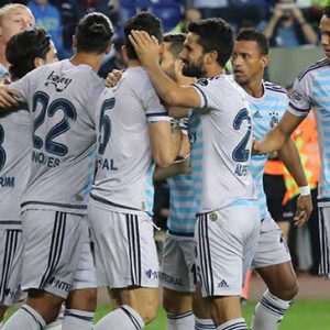 Spor Toto Süper Lig'in 12. haftasında Mersin İdmanyurdu ile Fenerbahçe