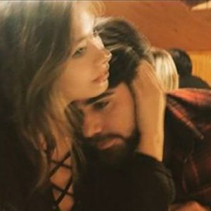 Neslihan Atagül ve sevgilisi Kadir Doğulu sosyal medyadan mutluluk pozu