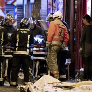 Terör örgütü IŞİD, Fransa'da onlarca kişinin hayatını kaybettiği eş zamanlı