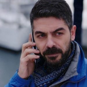 SİNAN TUZCU
KADERİMİN YAZILDIĞI GÜN
KADROSUNDA