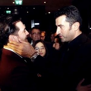 Ay Yapım imzalı, başrollerini Çağatay Ulusoy ve Leyla Lydia Tuğutlu’nun