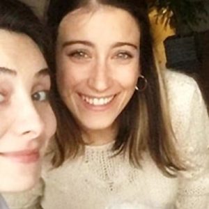 Hazal Kaya, geçmiş yıllarda “Aşk-ı Memnu” dizisinde birlikte rol aldığı