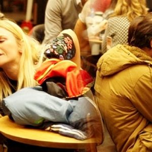 Seçkin Piriler, geçen hafta Beyoğlu’nda Kıvılcım Ural ile dudak dudağa