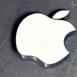 Teknoloji devi Apple’ın, yeni bir sanal gerçeklik cihazı için çalıştığı