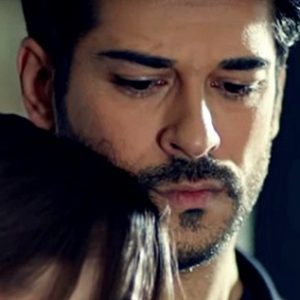 Nihan, Sırların Ortasında… Ay Yapım imzalı; Burak Özçivit ve Neslihan