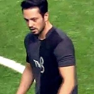 Ünlü şarkıcı Murat Boz, televizyondan canlı yayınlanan halı saha maçında