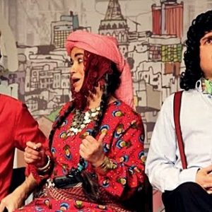 Başrollerini SONER ARICA ve FİLİZ BOZOK’un paylaştığı “Burasi Orasi Midur?”