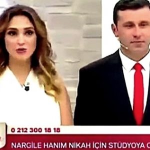 Zuhal Topal’ın sunduğu evlilik programında sahte nikah memuru olarak canlı
