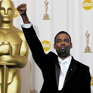 2016 Oscar Ödül Töreni’nde sunuculuğu üstlenen siyahi oyuncu Chris Rock’ın