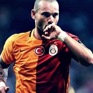 Çin transfer piyasasının en aktif takımı Jiangsu Suning, Wesley Sneijder’e