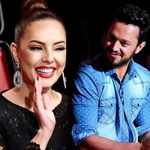 Boz, ‘Kork Be Allah’tan’ şarkısını birlikte seslendireceği Gündeş’le fotoğrafını Instagram’dan