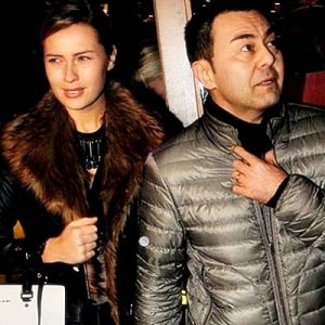 Geçtiğimiz hafta yeni albümü müzik marketlerdeki yerini alan Serdar Ortaç’ın