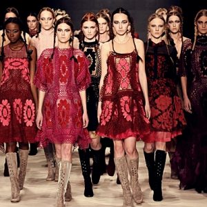 Mercedes-Benz Fashion Week Istanbul’un 7. sezonu bugün saat 15:00’da Zorlu
