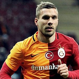 Galatasaray’dan ayrılmak istediği iddia edilen Lukas Podolski’den açıklama geldi. Galatasaray’ın