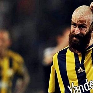 Fenerbahçe’de uzun süren sakatlığın ardından yeniden formasına kavuşan Portekizli futbolcu