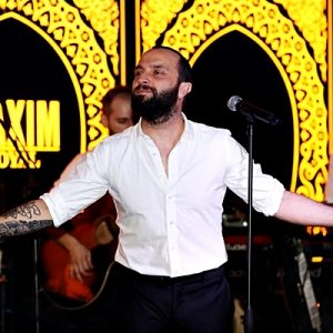 Kuzey Kıbrıs’ta Merit Royal Hotel’de gazino kültürünü yaşatan Maxim Royal,