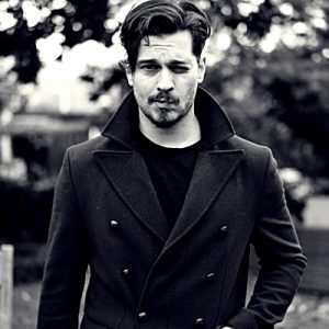 Çağatay Ulusoy’un şöhreti ülke sınırlarını aştı. Dolce&Gabbana markasının patronları, Çağatay