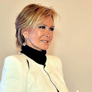 Yeşilçam’ın usta ismi Filiz Akın, Posta gazetesinden Alev Gürsoy’a verdiği