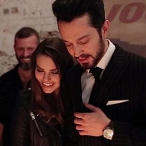 Şubat ayında aşklarını ilan eden Murat Boz ve Aslı Enver
