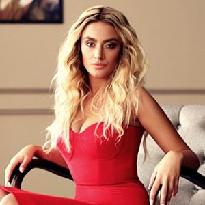 En çok satan single albümler listesinde son iki haftadır 1
