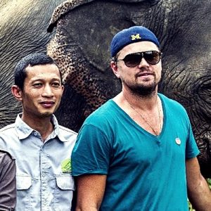 Oscar ödüllü oyuncu Leonardo DiCaprio, Endonezya’nın Sumatra adasını ziyareti sırasında