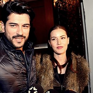 Fahriye Evcen, Instagram’da bir resim paylaştı ve altına da “Bu