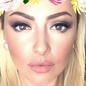 Konser nedeniyle ev dışında olan şarkıcının Kural’ın ailesinin yanına taşınmasını