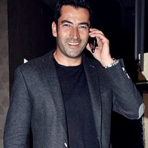 Son olarak Karadayı adlı dizi ile seyirci karşısına çıkan Kenan