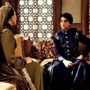 Star’da her Perşembe ekrana gelen Muhteşem Yüzyıl Kösem’de dün gece