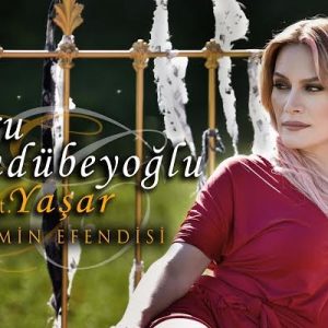 Ebru Cündübeyoğlu , 2013 yılında “Sevdiğim Şarkılar” albümü ile çıktığı