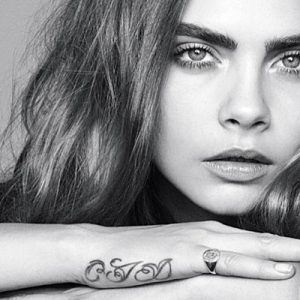 23 yaşındaki model ve aktris Cara Delevingne, W dergisinin Haziran