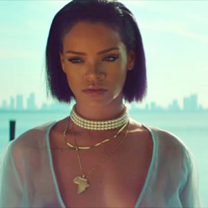 Rihanna son şarkısıyla yeni bir rekora koşuyor. Rihanna, son albümü