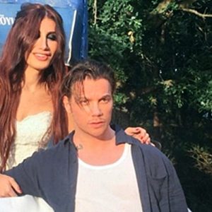 Geçtiğimiz aylarda Rıza Esendemir’le 2 yıllık evliliğini noktalayan İrem Derici,