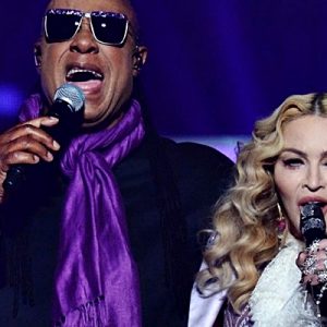 Prince hayranları, Madonna’nın Billboard Müzik Ödülleri’nde sergileyeceği saygı performansı hakkında