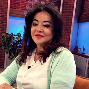 “Söylemezsem Olmaz” programında, doktorların Oya Aydoğan’ın ameliyatının güzel geçtiğini söylediği