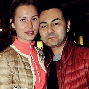 Serdar Ortaç’ın İrlandalı eşi Chloe’nun Amerika seferleri Ortaç’ın annesinin de