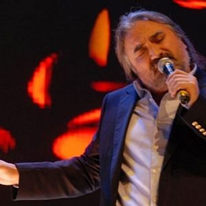 Mayıs ayında turneye çıkacak olan, Öykü Gürman ve Füruzan Asena