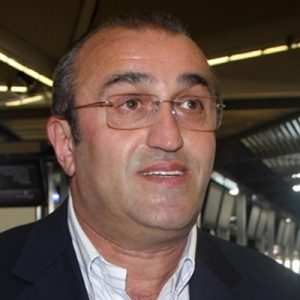 Galatasaray’ın eski yöneticisi Abdurrahim Albayrak, havaalanındaki patlama sırasında olay yerindeydi.