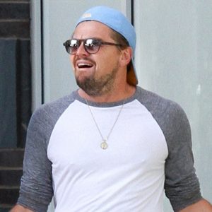 Oscarlı aktör Leonardo DiCaprio, önceki gün arkadaşlarıyla birlikte New York’ta