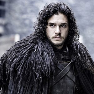 29 yaşındaki aktör Kit Harrington, Londra’daki ‘Doctor Faustus’ oyununun çıkışında
