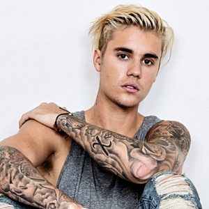 Gelişi iki kez iptal edilen dünyaca ünlü pop star Bieber’ın